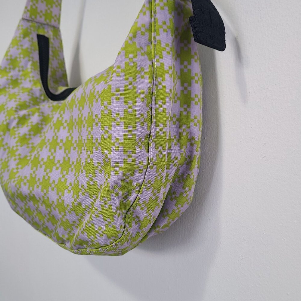 Baggu Medium Crescent Shoulder Crossbody Bag Pistachio Pixel - Picture 3 of 9